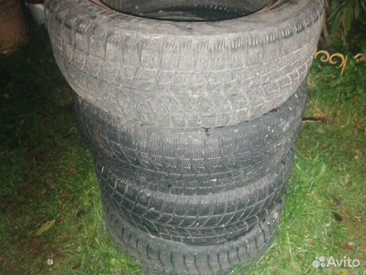 Bridgestone Blizzak DM-V1 195/60 R15 88