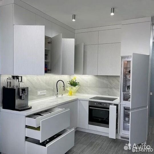 Кухня на заказ с установкой