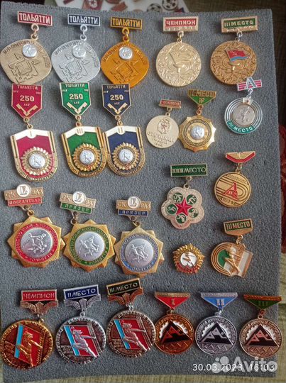 Знаки и значки СССР