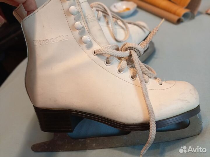 Коньки фигурные