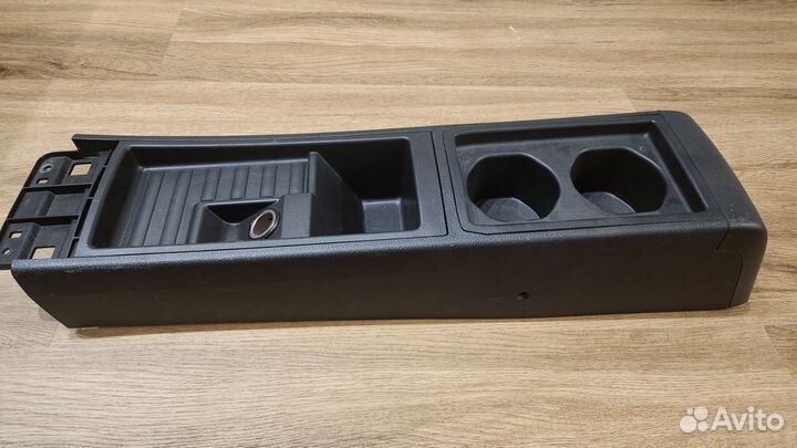 Центральная консоль на Nissan Tiida