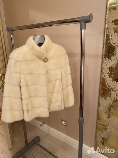 Шуба норковая автоледи белая