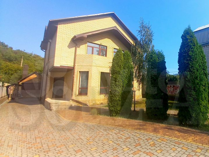 Дом 150 м² на участке 7 сот.