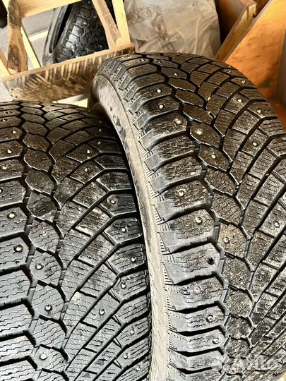 Gislaved Nord Frost 200 225/65 R17