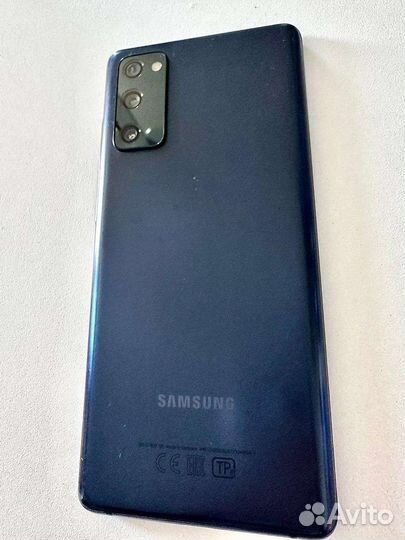 Телефон samsung s20fe