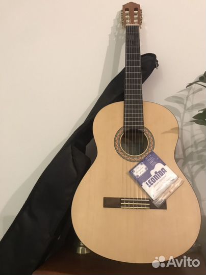 Гитара Yamaha c40m