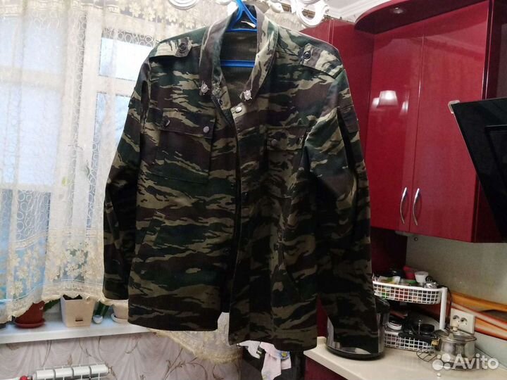 Куртка и брюки камуфлированные с кепкой