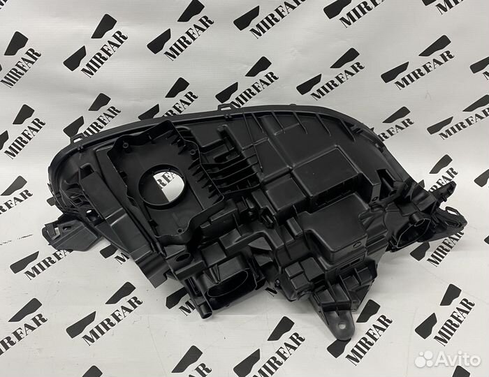 Левый корпус фары Volvo XC90 II 2014-2019 3 блока