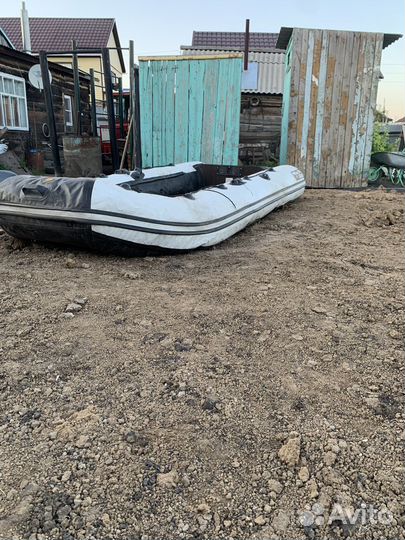 Продам лодку ривьера