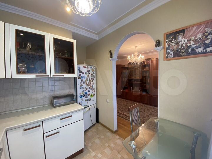 3-к. квартира, 60 м², 2/5 эт.