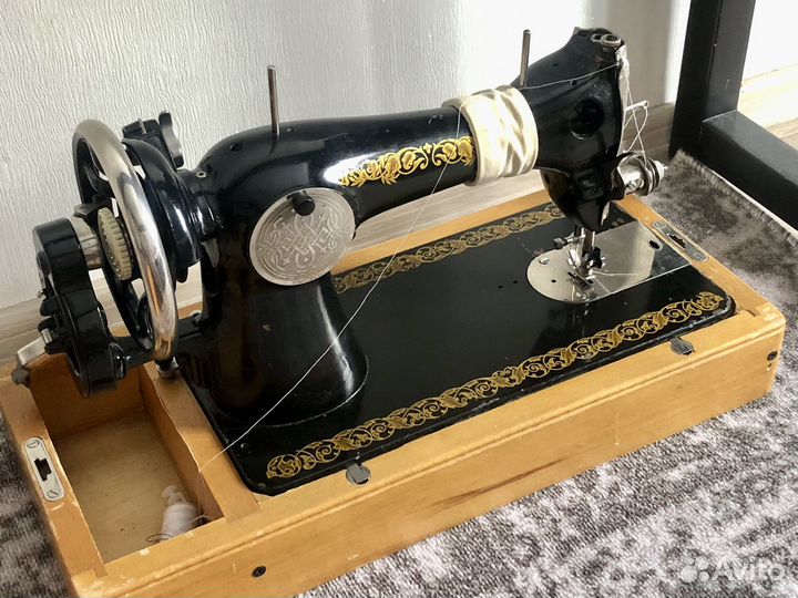 Швейная машина