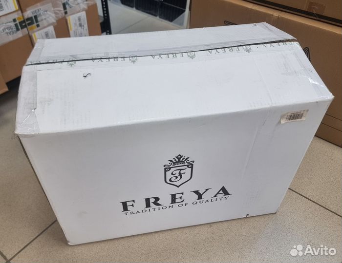 Люстра Freya Abigail на 6 ламп