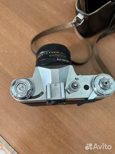 Плёночный фотоаппарат Зенит Е