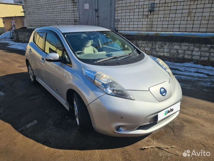 Nissan Leaf AT, 2011, 92 000 км