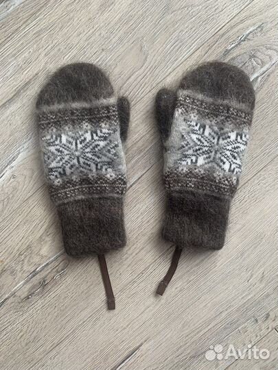 Варежки шерстяные женские