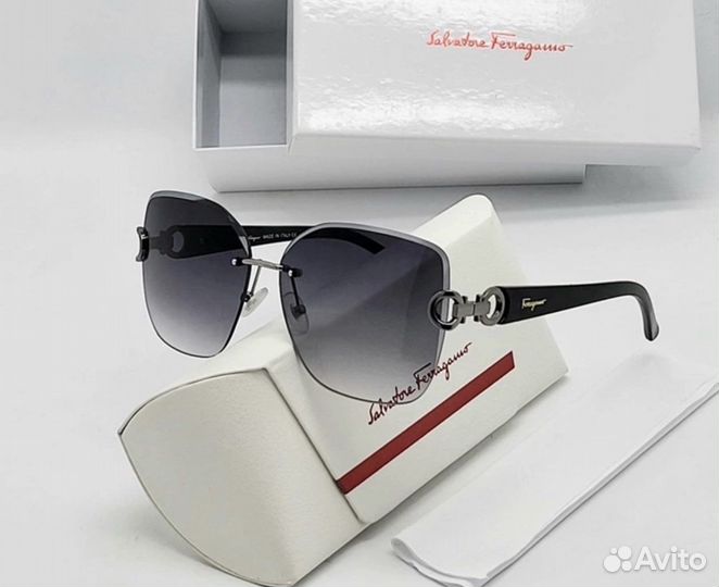 Солнцезащитные очки женские