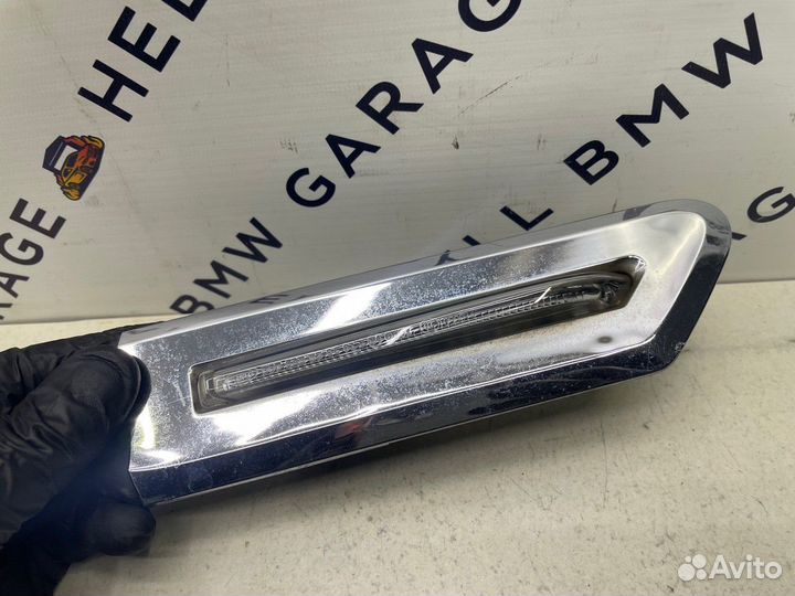 Боковой поворотник правый Bmw F01 F02