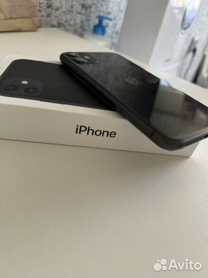 iPhone 11, 64 ГБ
