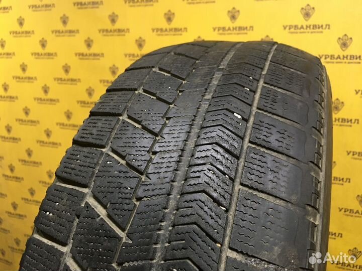 Bridgestone Blizzak VRX 205/60 R15 94S