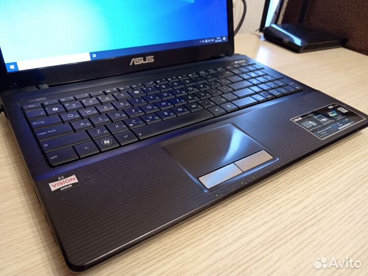 Ноутбук Asus x53u