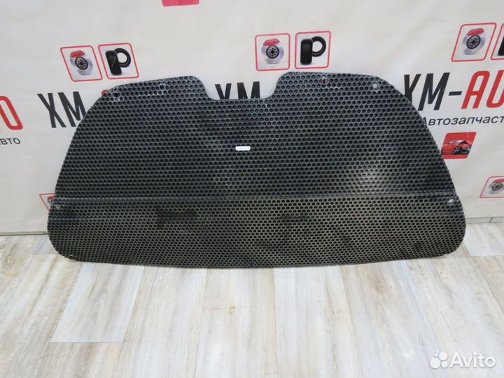 Обшивка крышки багажника Toyota Corolla 150