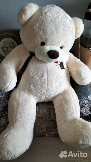 Огромный медведь (с биркой)