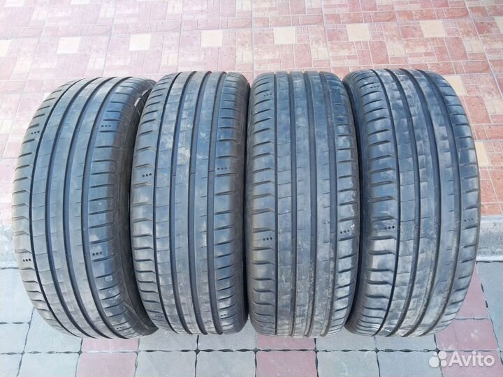 Michelin Pilot Sport 5 225/45 R19