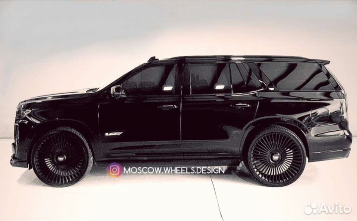 Кованые диски R24 на Cadillac Escalade