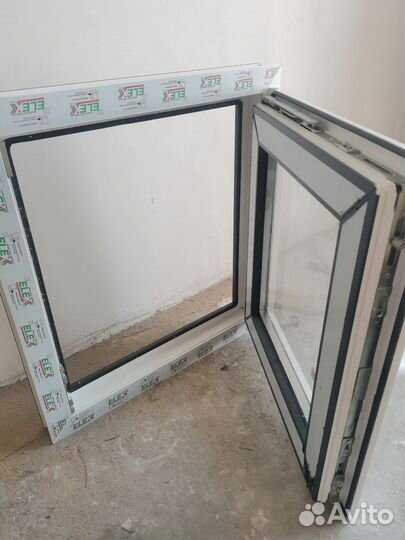 Окно пластиковое