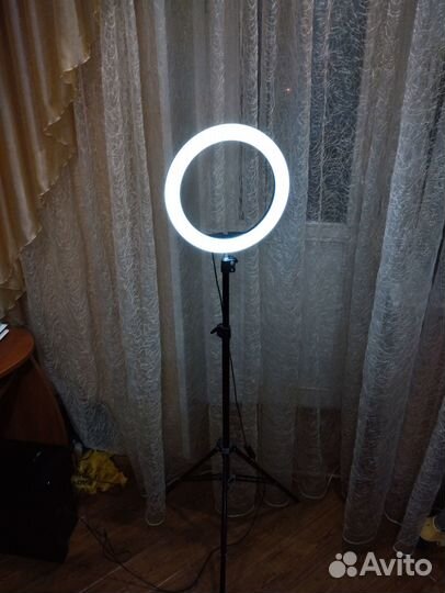 Кольцевая лампа со штативом 33 см
