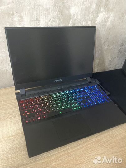 Игровой ноутбук Gigabyte Aorus i7-12700H, RTX 3070