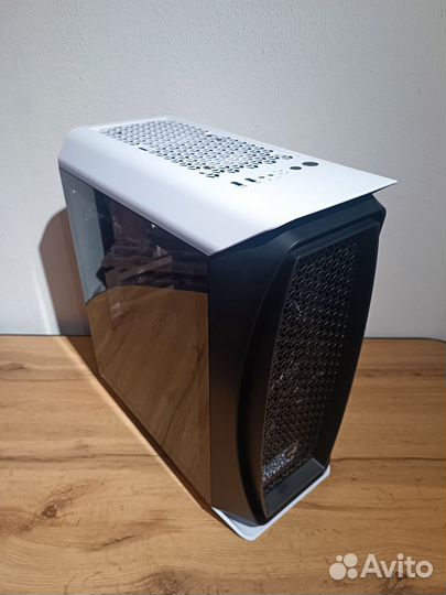 Игровой корпус для пк AeroCool белый