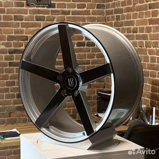 Диски r22 на Porsche Cayenne, Touareg, Audi Q7