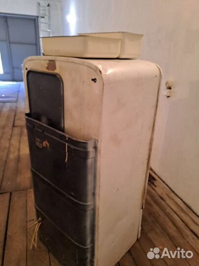 Холодильник ЗИЛ