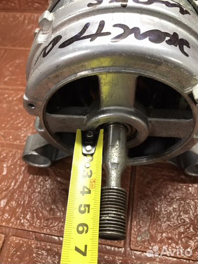 Двигататель стиральной машины Zanussi