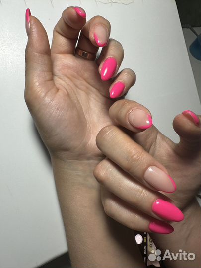 Модель на маникюр