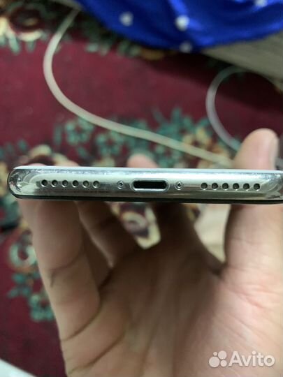 iPhone X, 256 ГБ