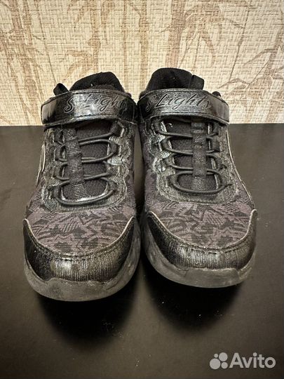 Кроссовки skechers 33