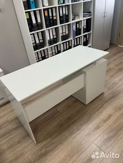 Стол письменный Кайт отличное качество