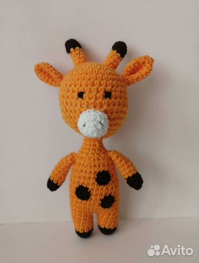 Вязанный жираф ручной работы