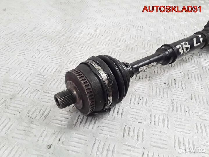 Привод передний левый VW Passat B5 8D0407271AQ