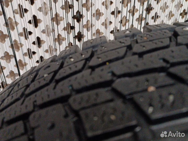 Dunlop SP Winter Ice 01 195/65 R15 95T