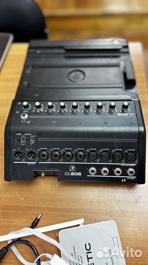 Микшерный пульт Mackie DL806