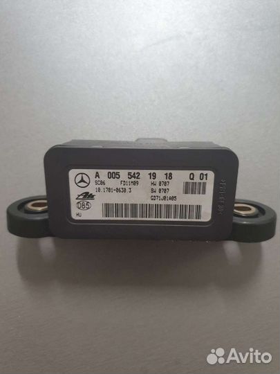 Датчик ускорения Мерседес A0055421918