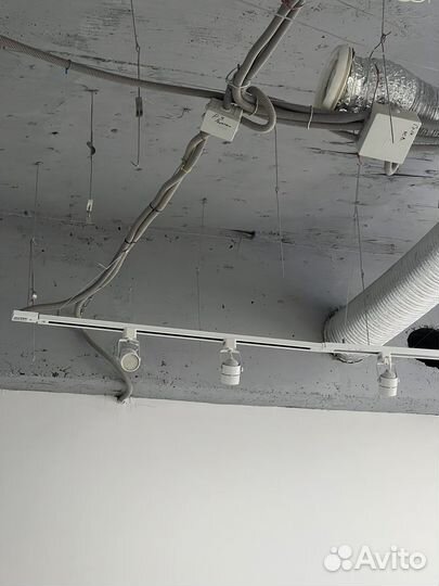 Трековый светильник белый