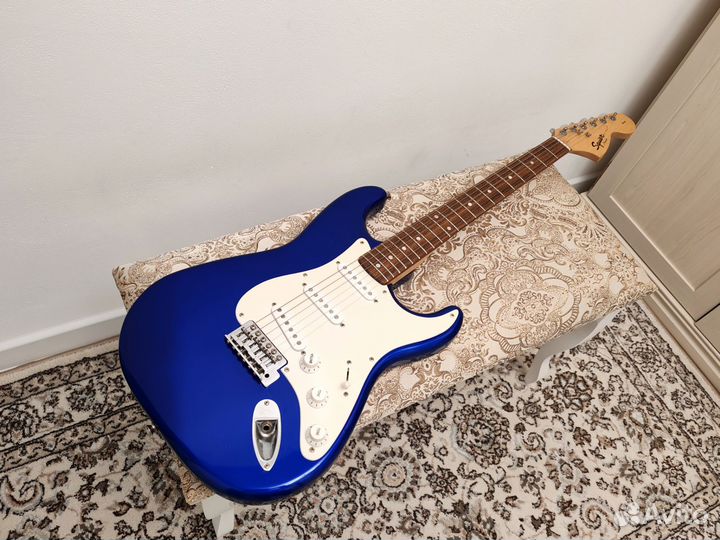 Fender squier affinity stratocaster blue