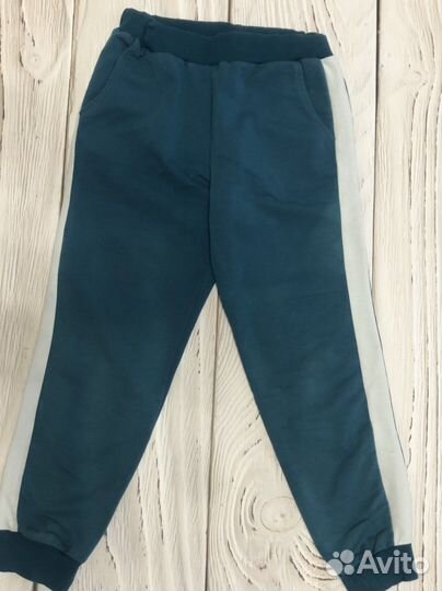 Костюм спортивный на 8 лет