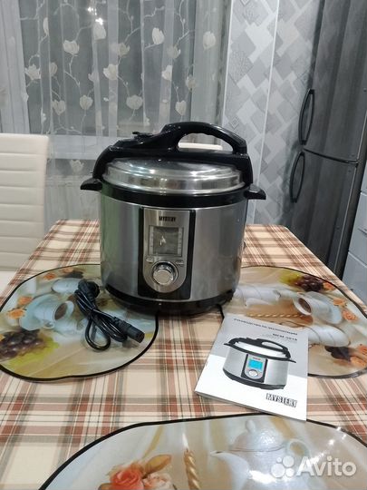 Мультиварка-скороварка Mystery MCM-5018 серебрист