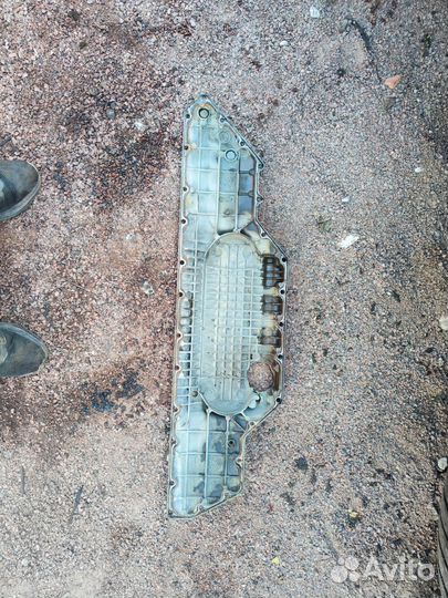 Крышка масляного радиатора Volvo FH12 D12C