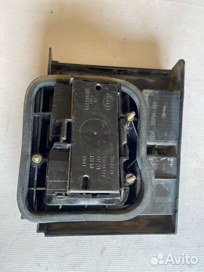 Фонарь задний внутренний левый Volkswagen Passat